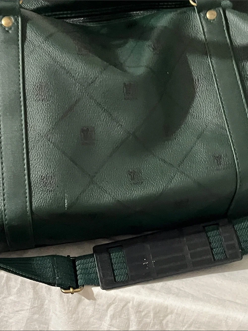 Nikken stylish green